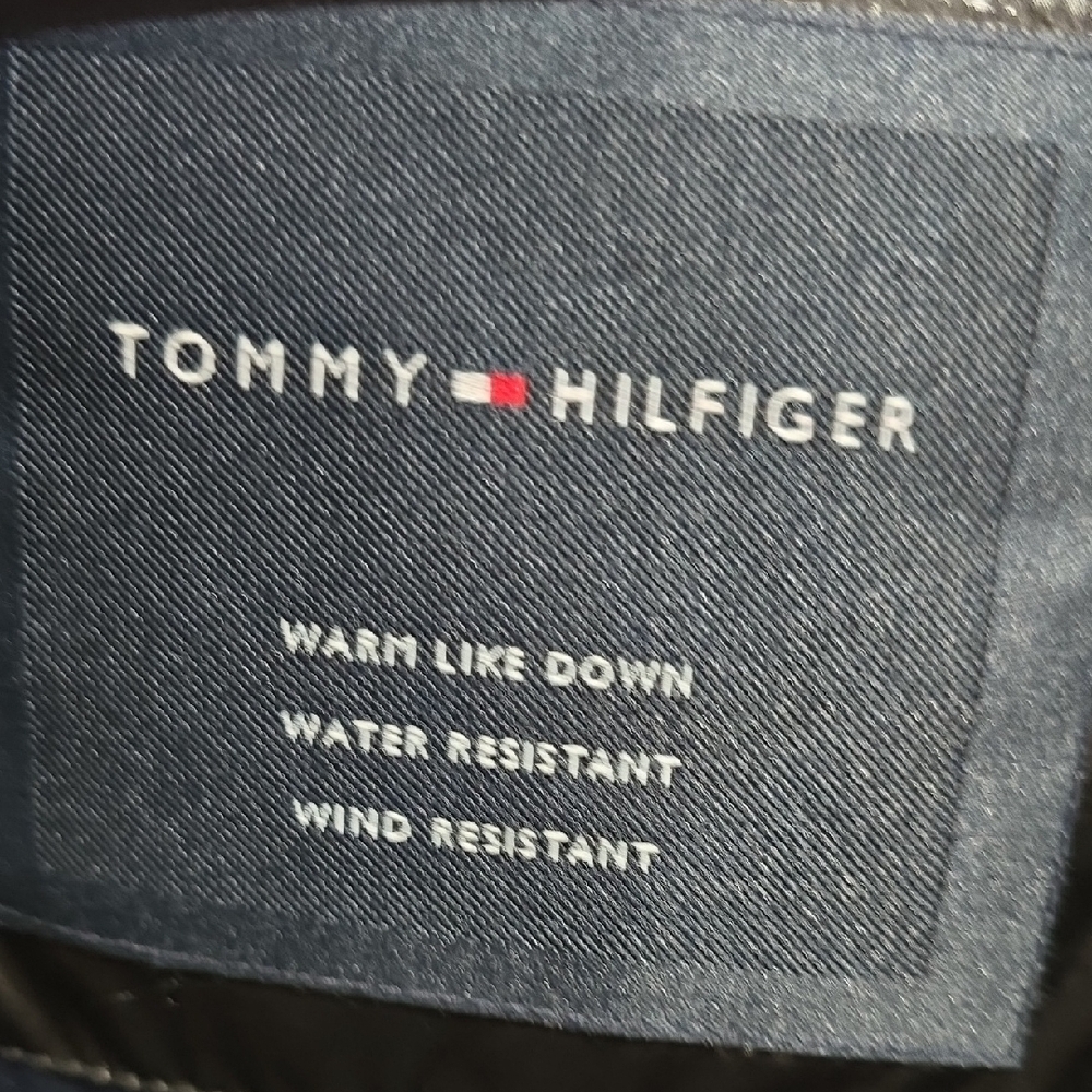 Tommy Hilfiger Shiny Black Puffer Jacket - Picture 2 of 7